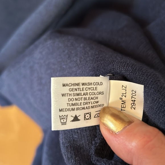 NWOT really nice men’s casual sweater. 1/4 zip and stand collar. - Picture 4 of 10